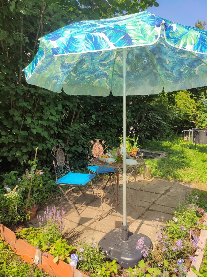 Modernes Zimmer am Park mit Garten, Hühner&Enten Múnich Exterior foto