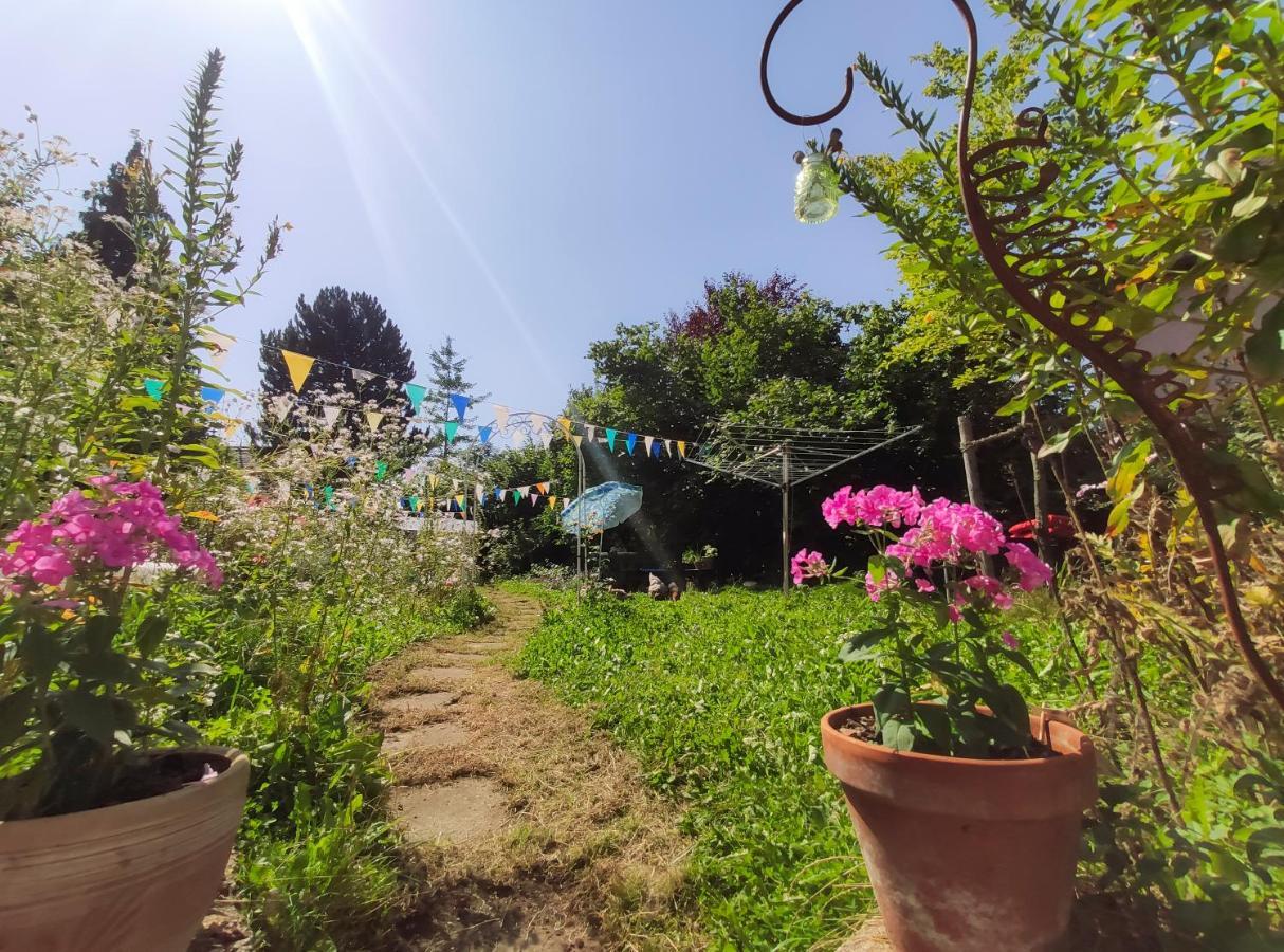 Modernes Zimmer am Park mit Garten, Hühner&Enten Múnich Exterior foto